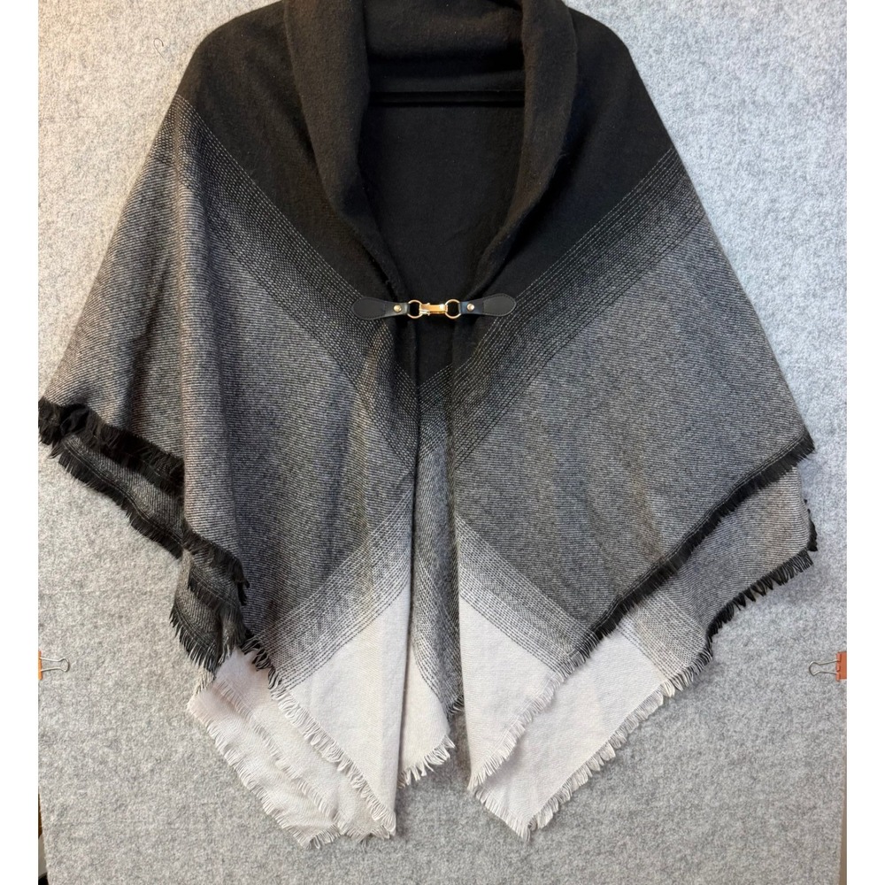 Women Black Grey Colorblock Poncho Wrap Gold Toggle Clasp Fringe S-M TT253204